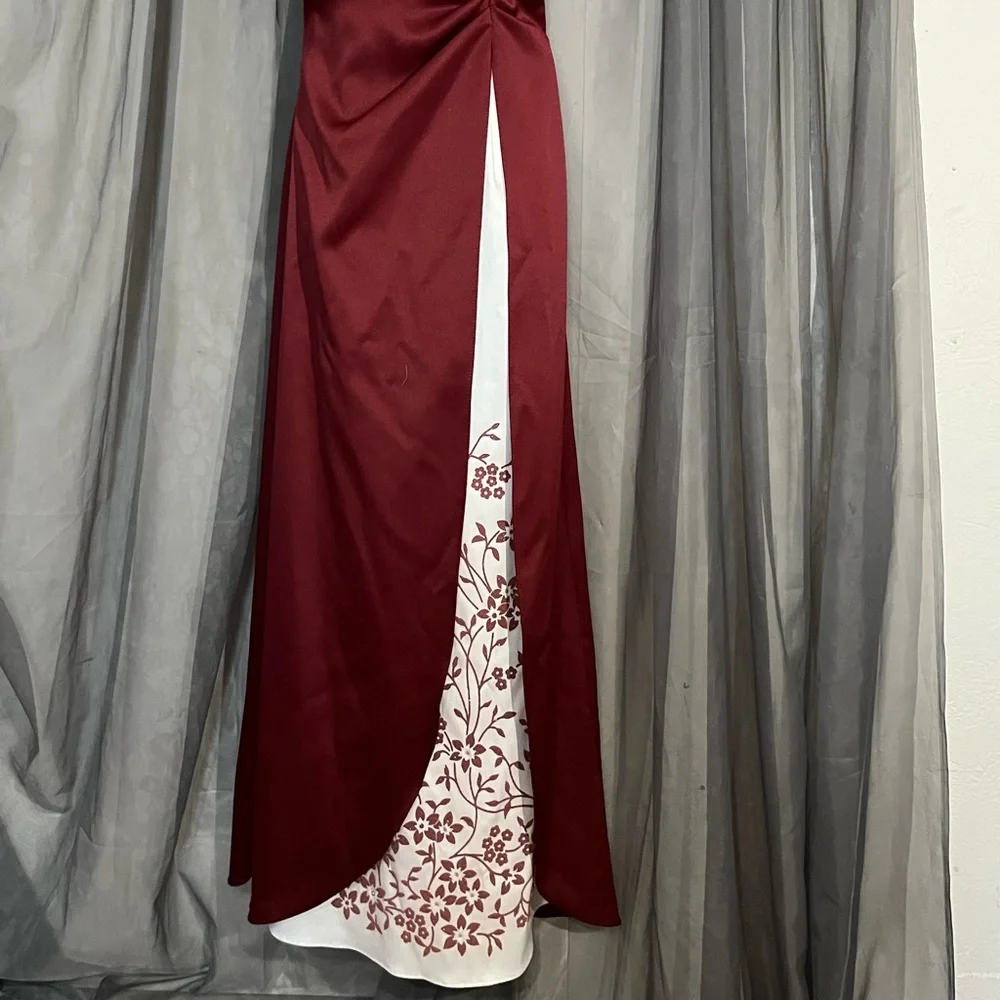 Ladies Formal Dress - Picture 2 of 6